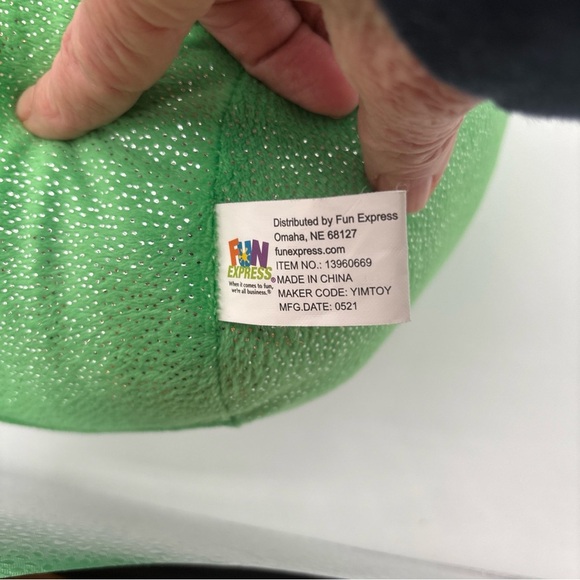 SHAWN THE SHARK 12” Sparkly Green Expressive Made By Fun Express Item No. 139606 - Picture 10 of 13